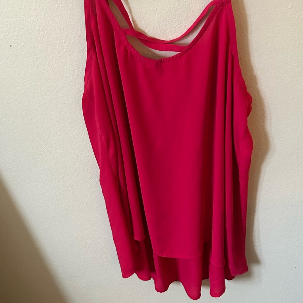 Torrid hot pink tank 3x